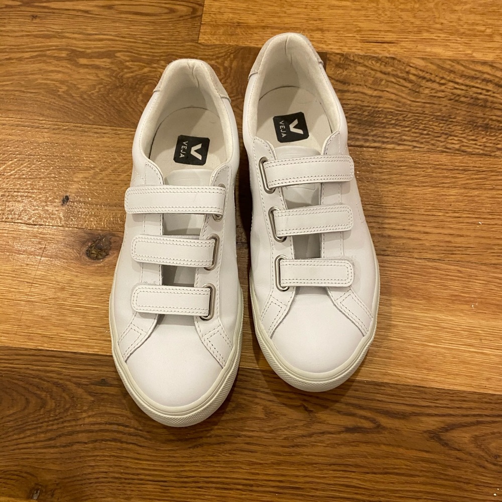 Veja Velcro sneakers
